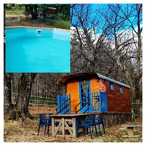 Roulotte La Bleuet Avec Piscine Camping