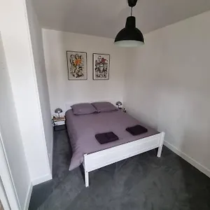 appartement-cinma-t2-lourdes.midi-pyreneeshotels.com/